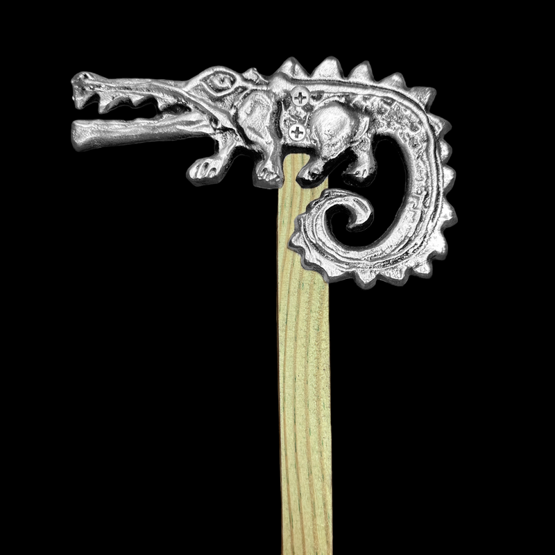 Little Gator Garden Stake