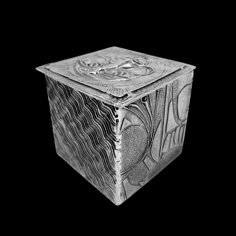 Tile Box with Sun Lid