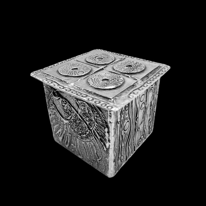 Tile Box with Abstract Discs Lid