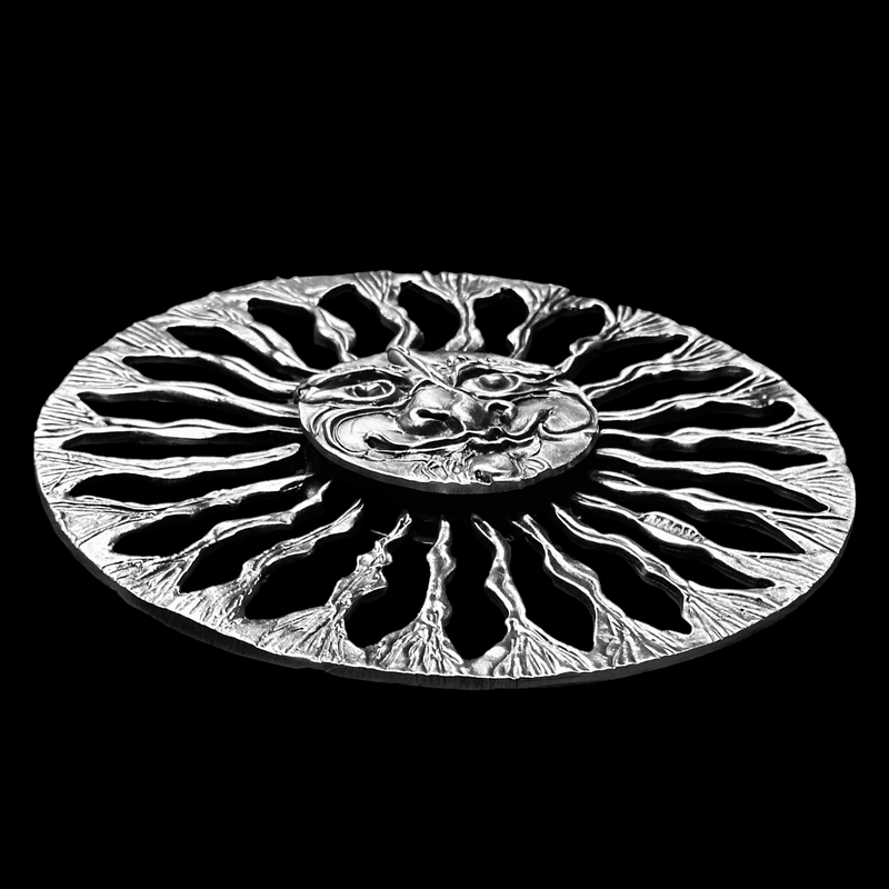 Sun Face with Zigzag Rays