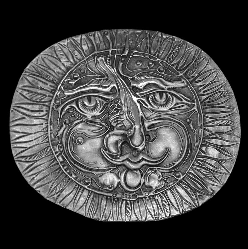 Small Oval Wall Sun Face