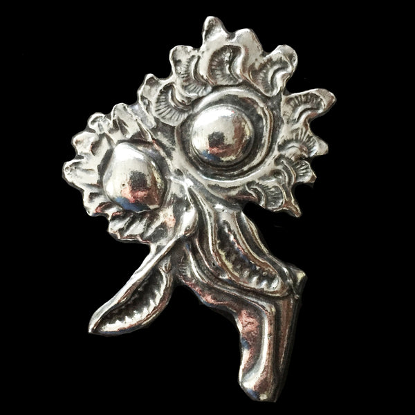 Double Daisy Flower Leaf Pin