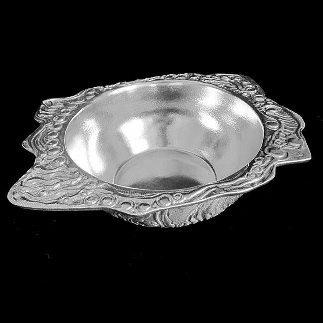 Large Ruffle Bowl